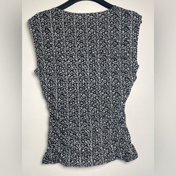 INC International Concepts Black and White Printed Mesh Sleeveless Tank Size M - Picture 4 of 12